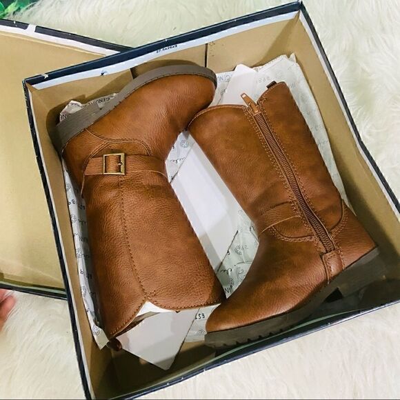 Osh Kosh browm winter and fall boots 8 girl - Picture 6 of 16